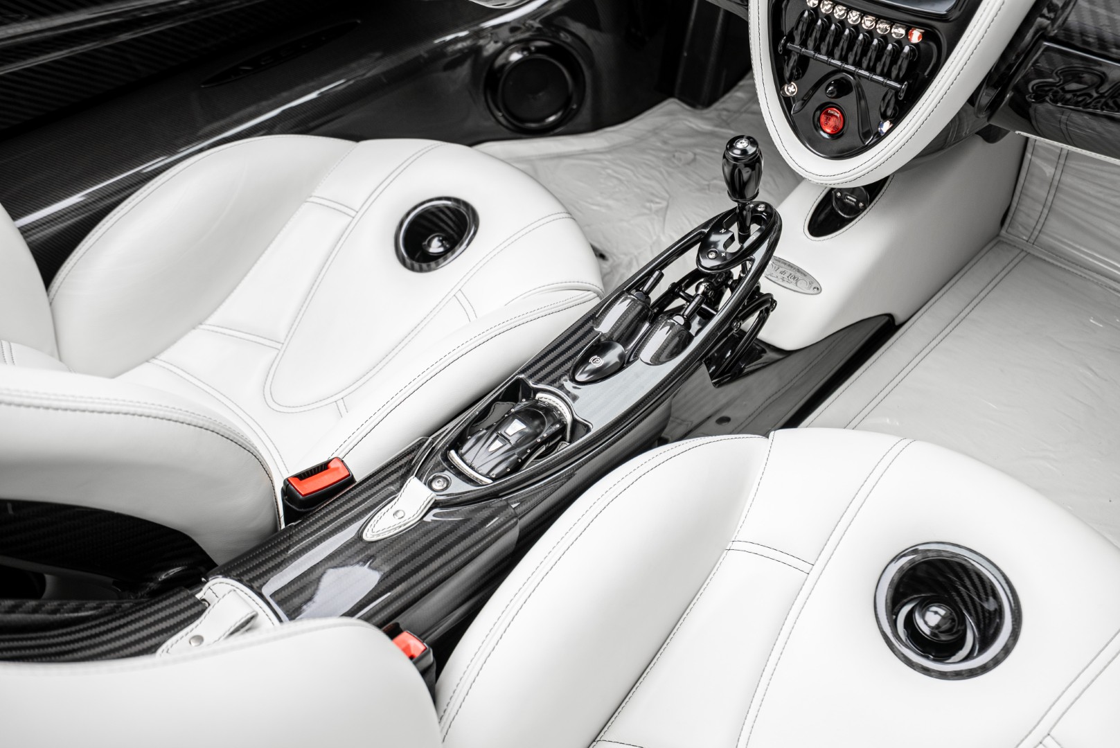 2018 PAGANI HUAYRA ROADSTER | 1 of 100 | UNIQUE PEARL WHITE COLOR